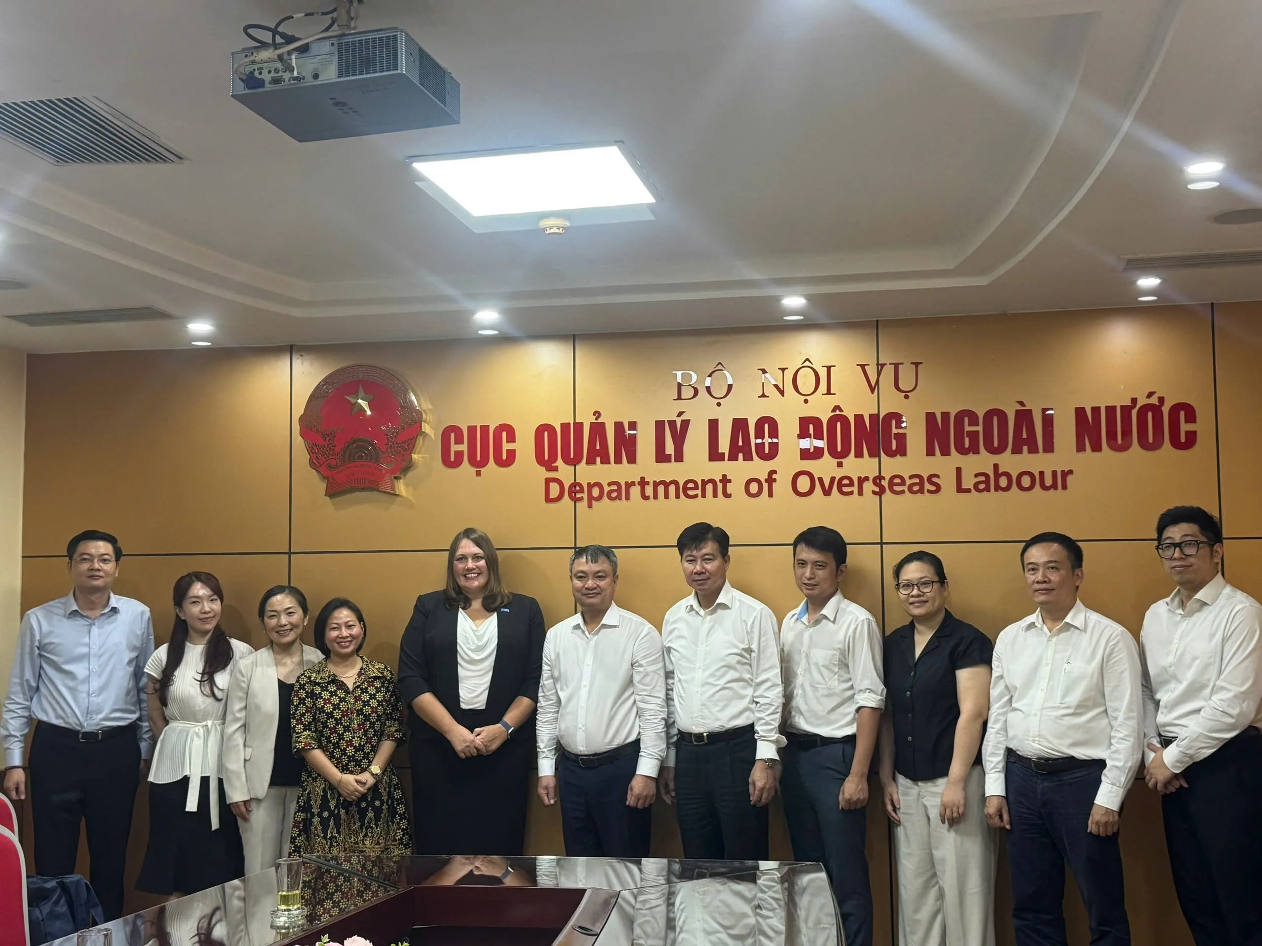 CỤC QUẢN LÝ LAO ĐỘNG NGOÀI NƯỚC VÀ IOM TĂNG CƯỜNG HỢP TÁC TRONG LĨNH VỰC DI CƯ LAO ĐỘNG